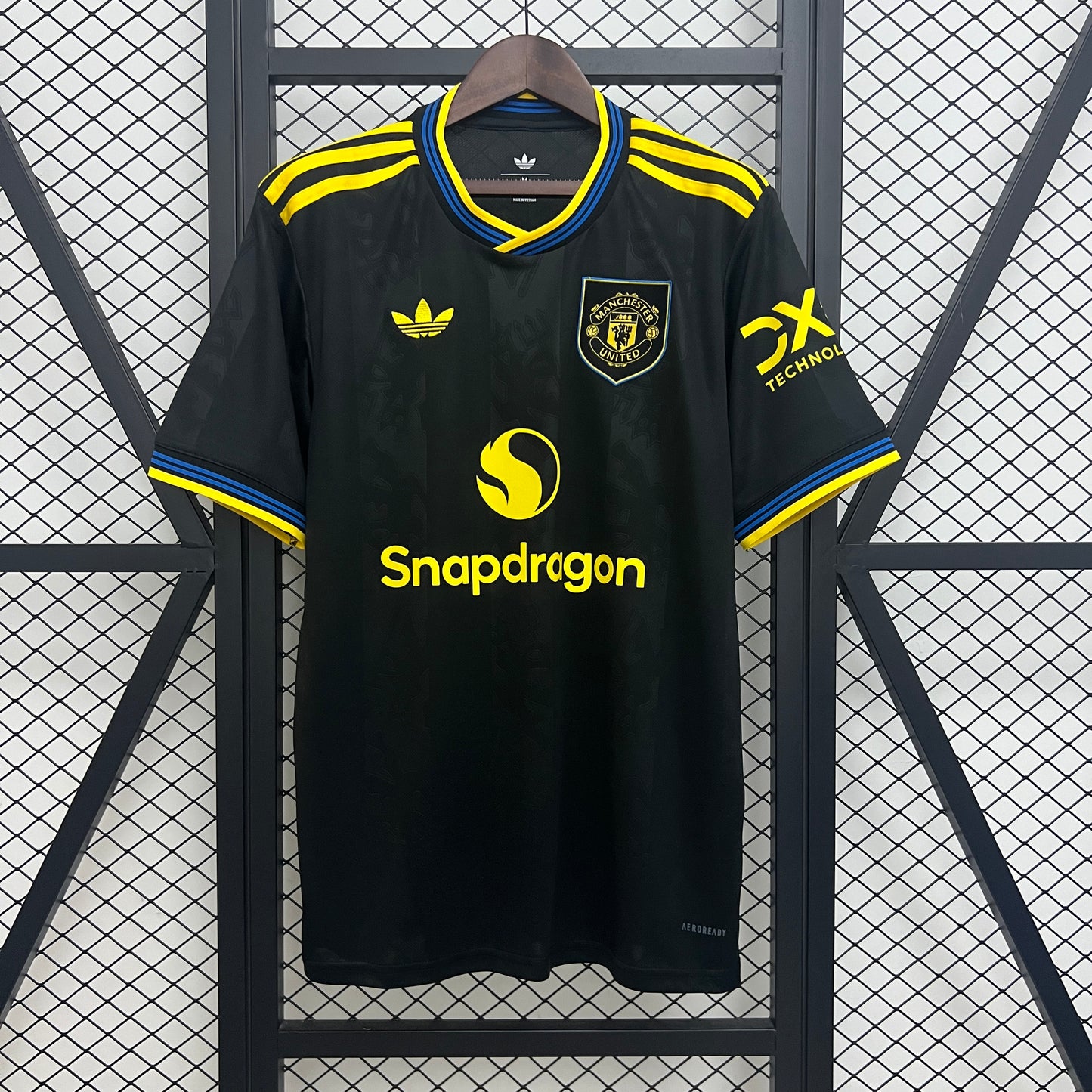 MANCHESTER UNITED THIRD KIT 25/26 FAN VERSION