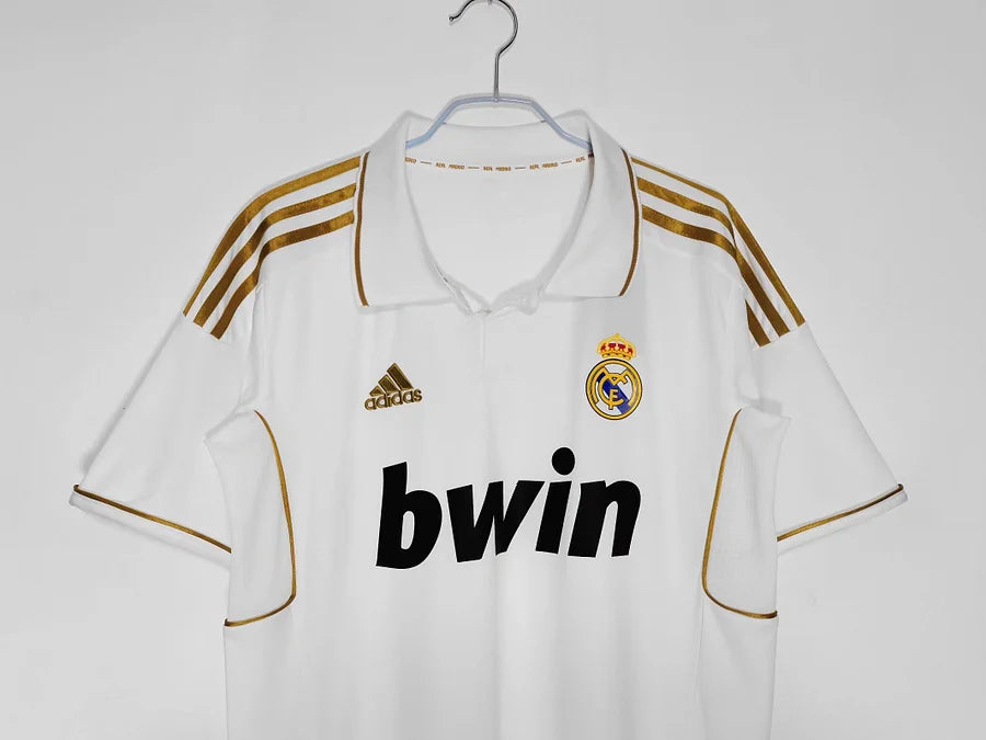 REAL MADRID HOME RETRO KIT 2011/12