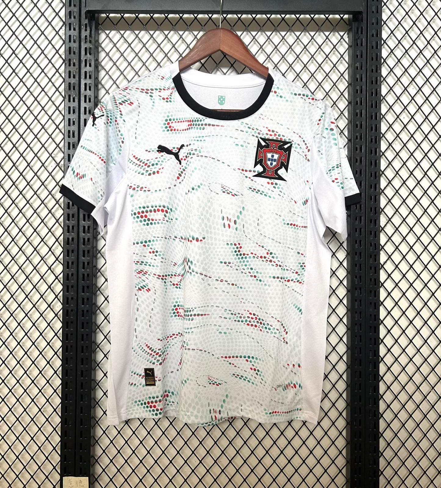 PORTUGAL AWAY PUMA KIT 2025 FAN VERSION