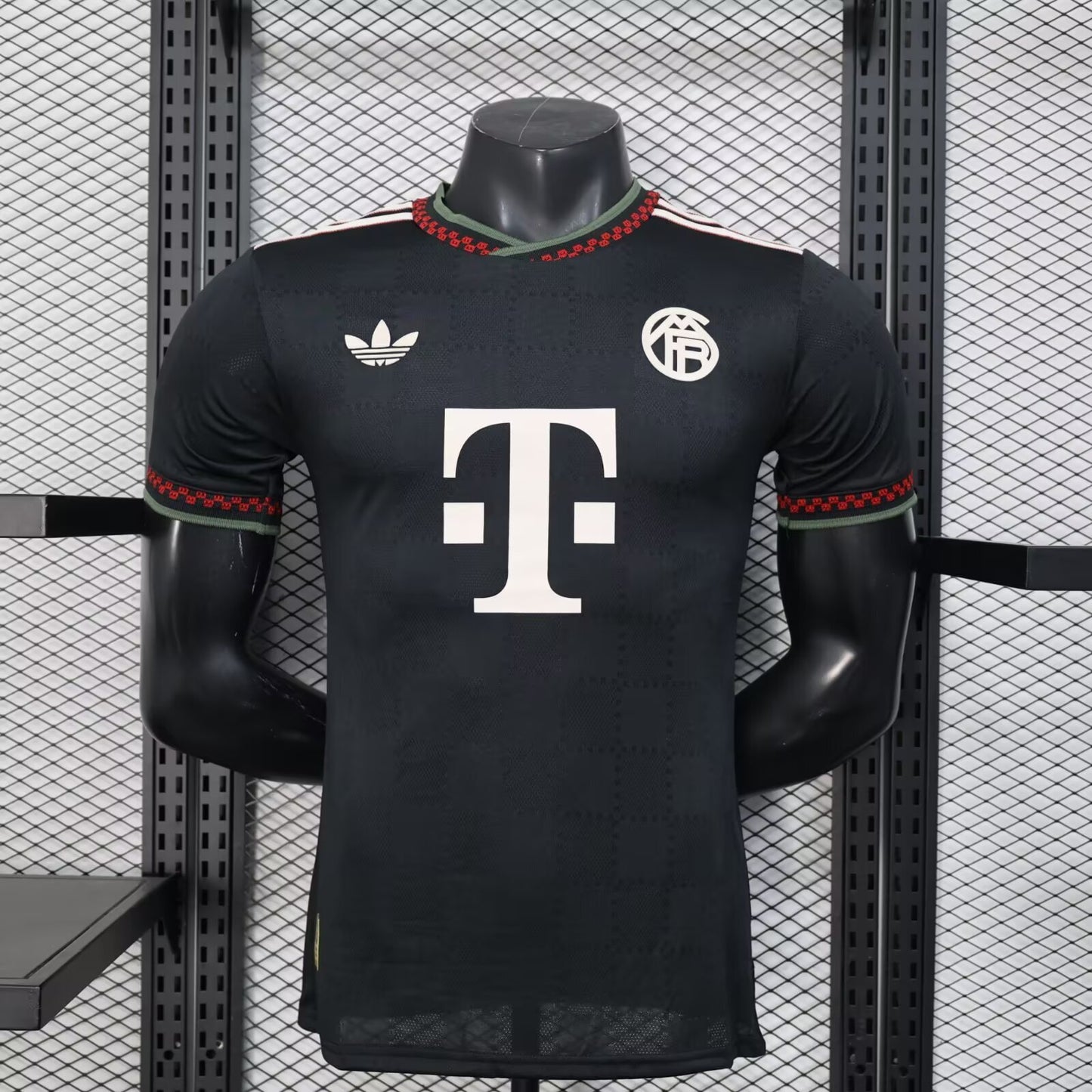 BAYERN MUNCHEN AWAY BLACK KIT 25/26