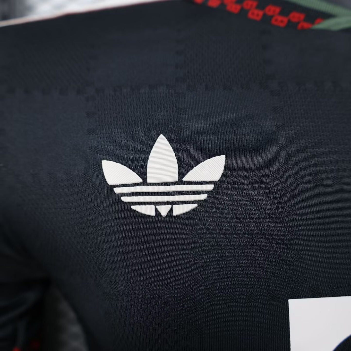 BAYERN MUNCHEN AWAY BLACK KIT 25/26