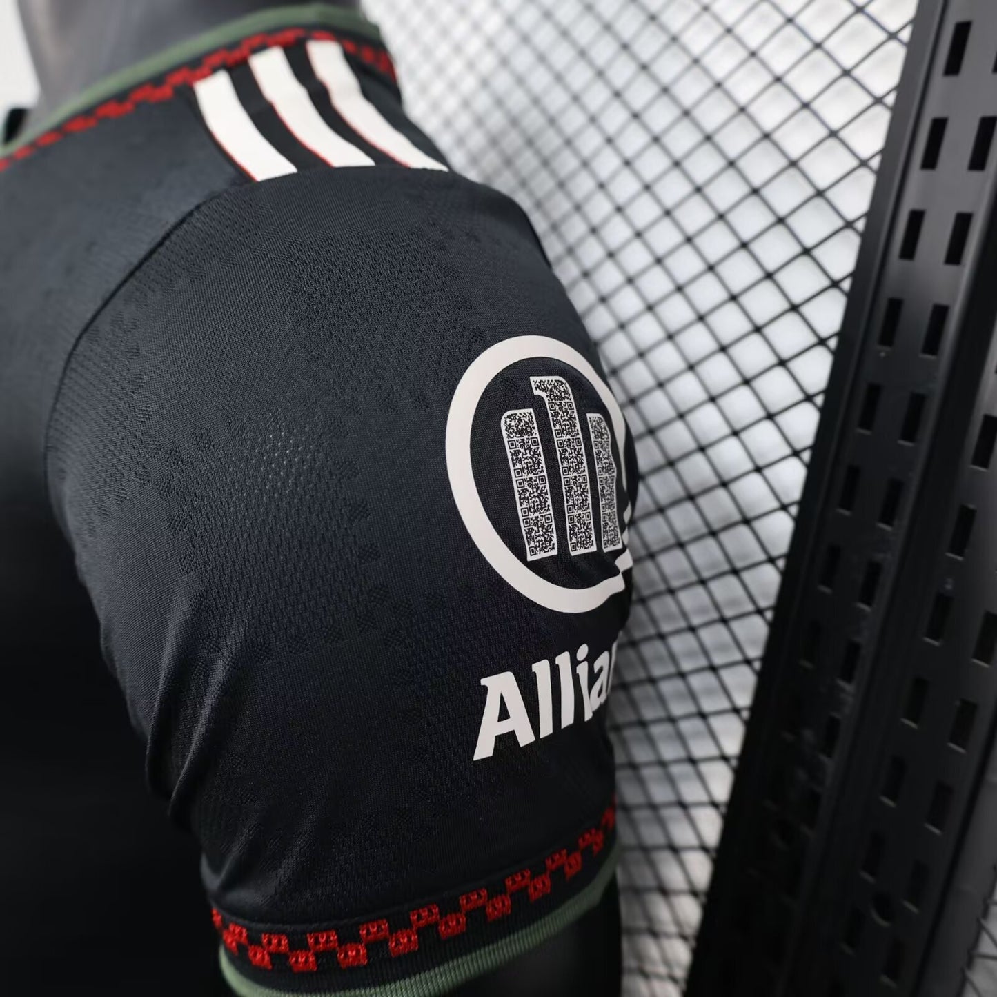 BAYERN MUNCHEN AWAY BLACK KIT 25/26