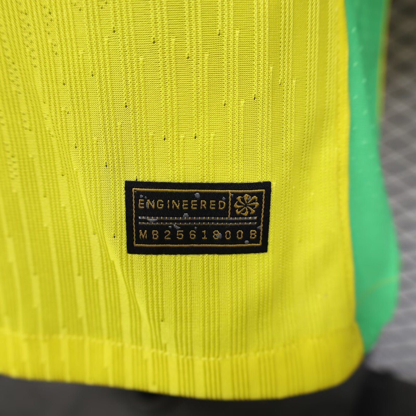 BRAZIL HOME KIT 2025/25 PLAYER VERSION