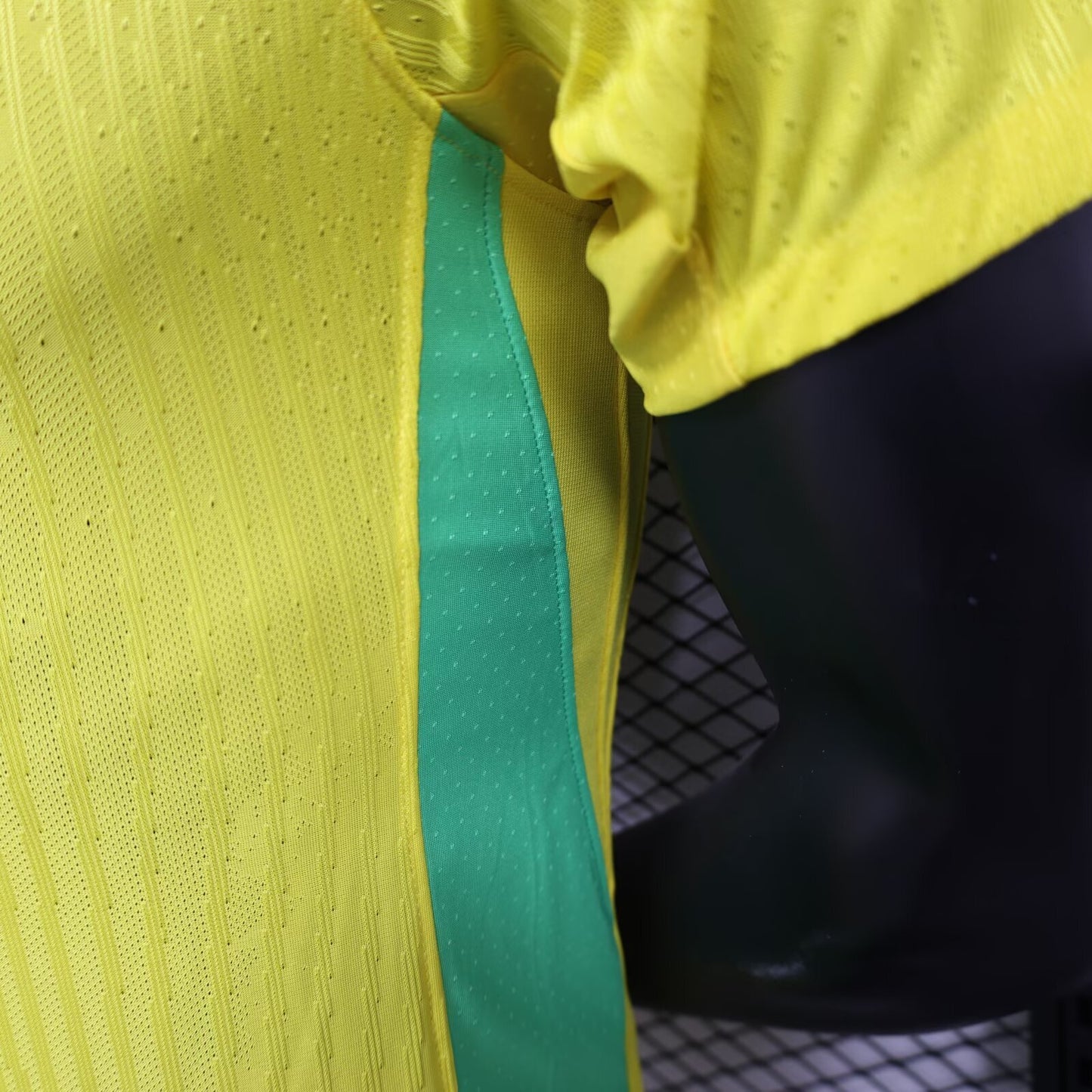 BRAZIL HOME KIT 2025/25 PLAYER VERSION