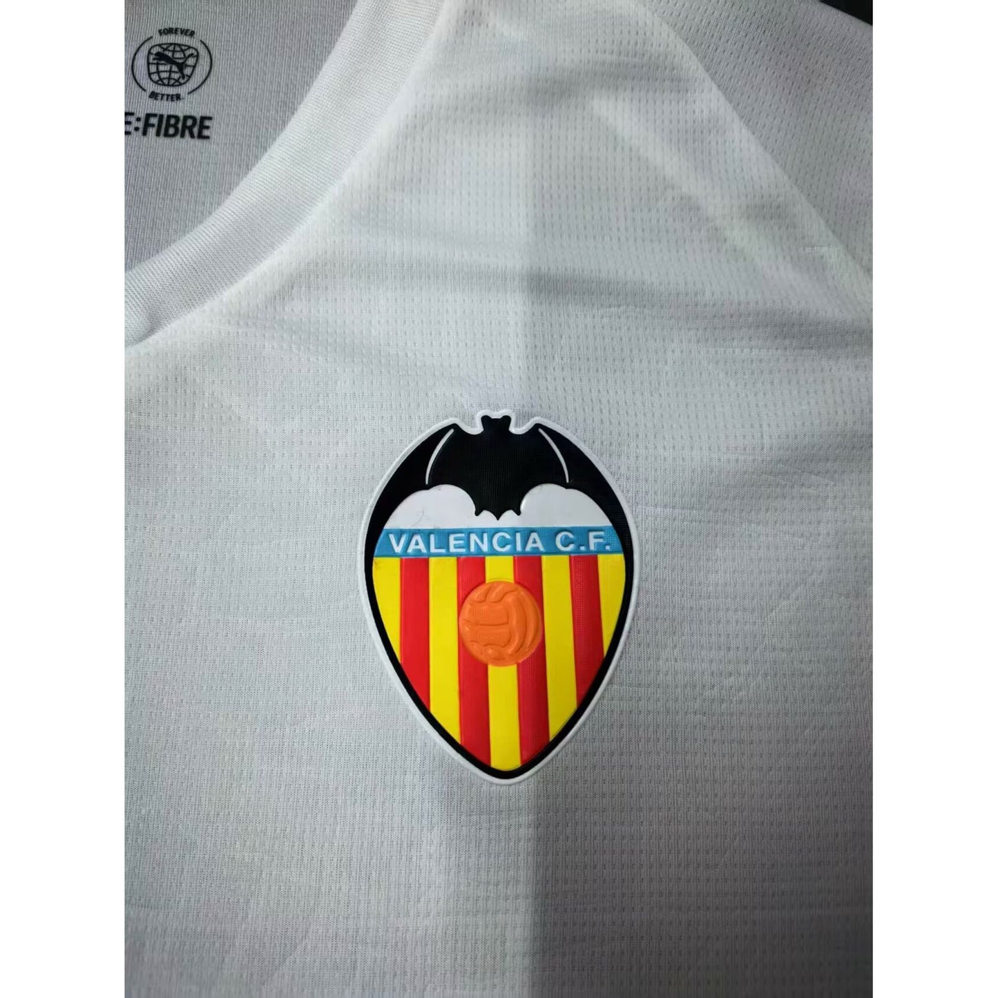 VALENCIA HOME PUMA KIT 2025/2026