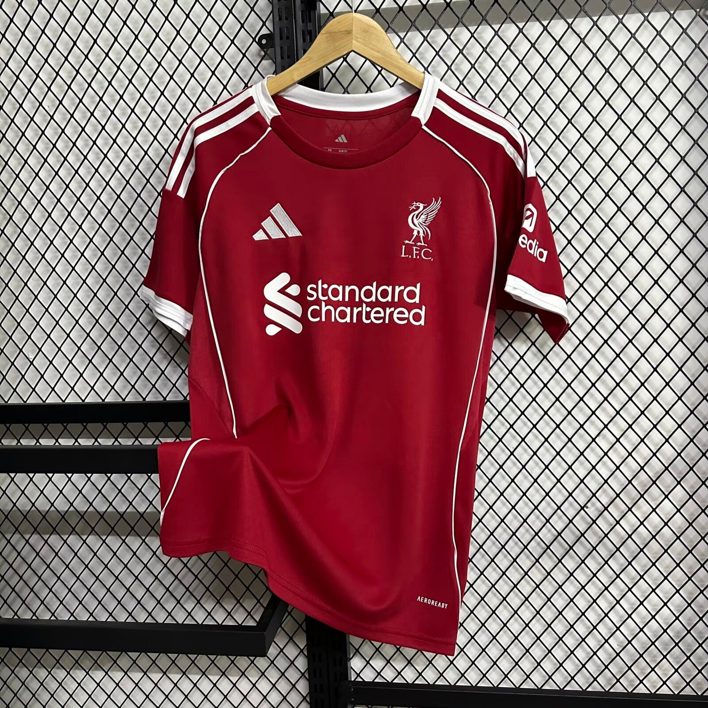 LIVERPOOL HOME KIT 25/26 FAN VERSION