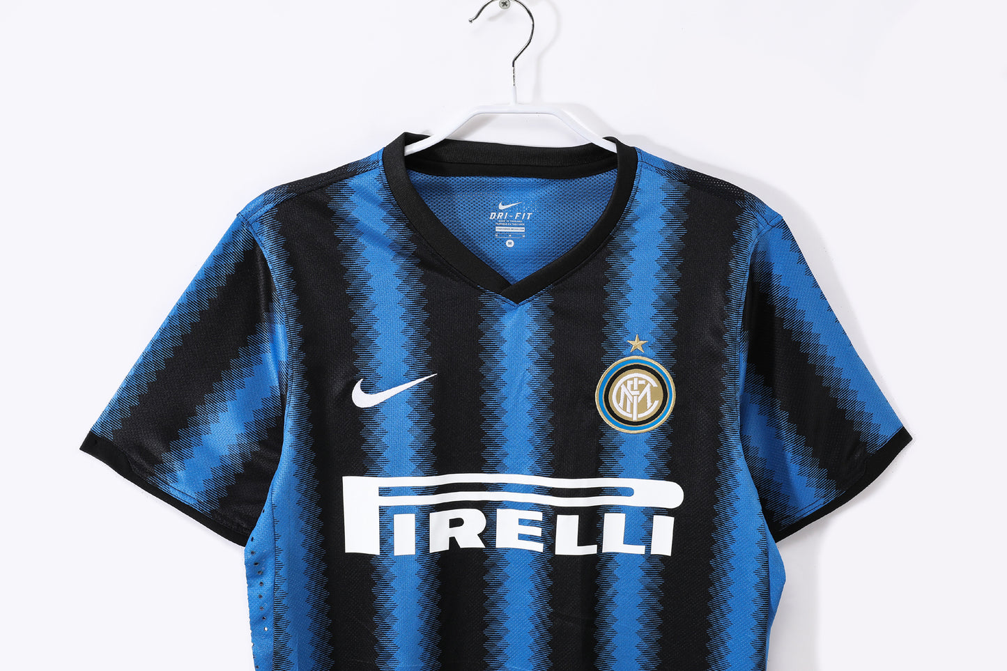 INTER MILAN RETRO KIT 2010/11