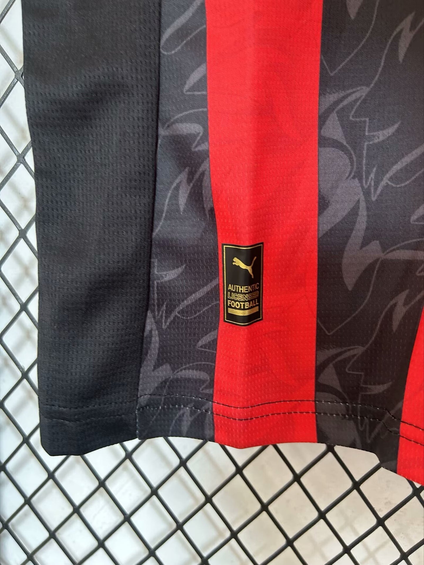 AC MILAN HOME KIT 25/26 FAN VERSION