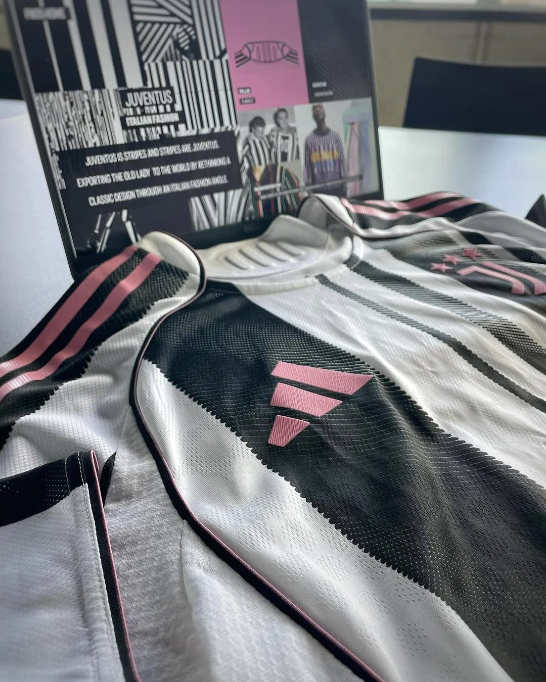 JUVENTUS HOME KIT 25/26 PLAYER VERSION