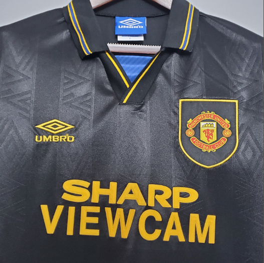 MANCHESTER UNITED RETRO KIT 1993/94