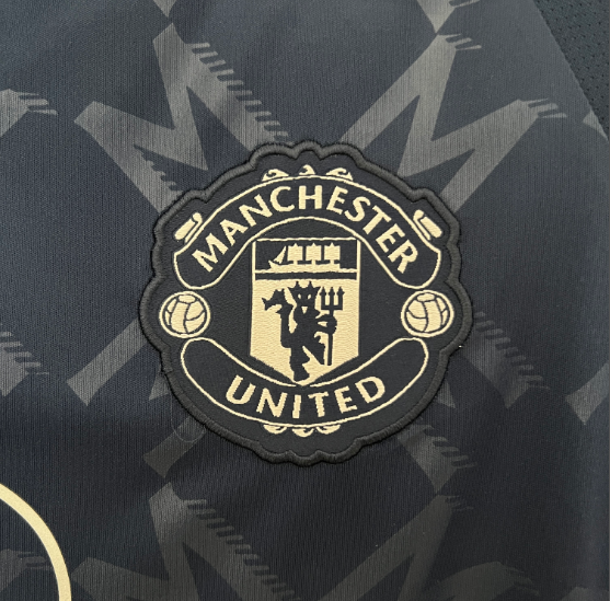 MANCHESTER UNITED AWAY KIT 24/25 FAN VERSION