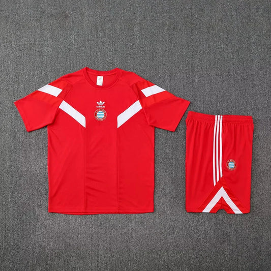 Bayern Munchen 2025 FOOTBALL TRAINING SUIT