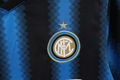 INTER MILAN RETRO KIT 2010/11